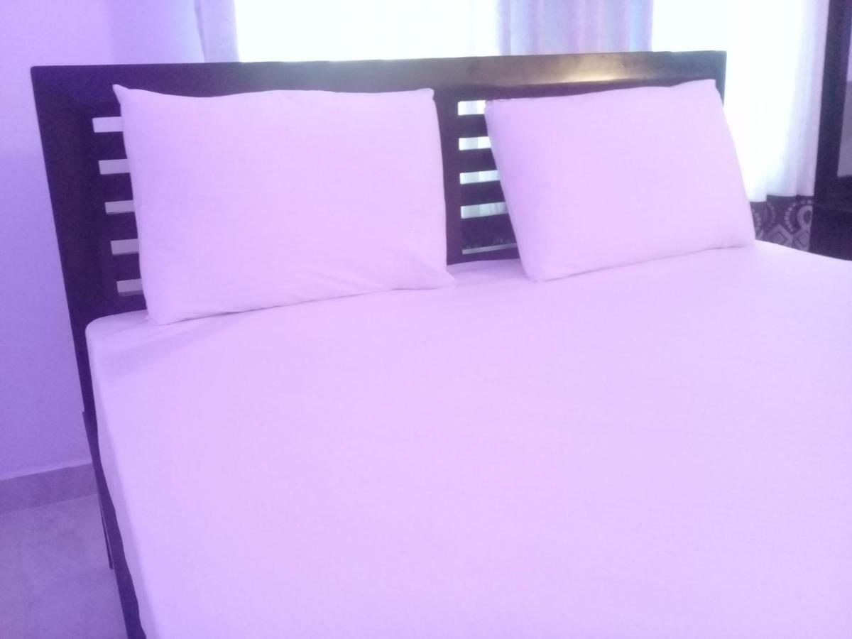 Hotel White House Ratnapura Luaran gambar