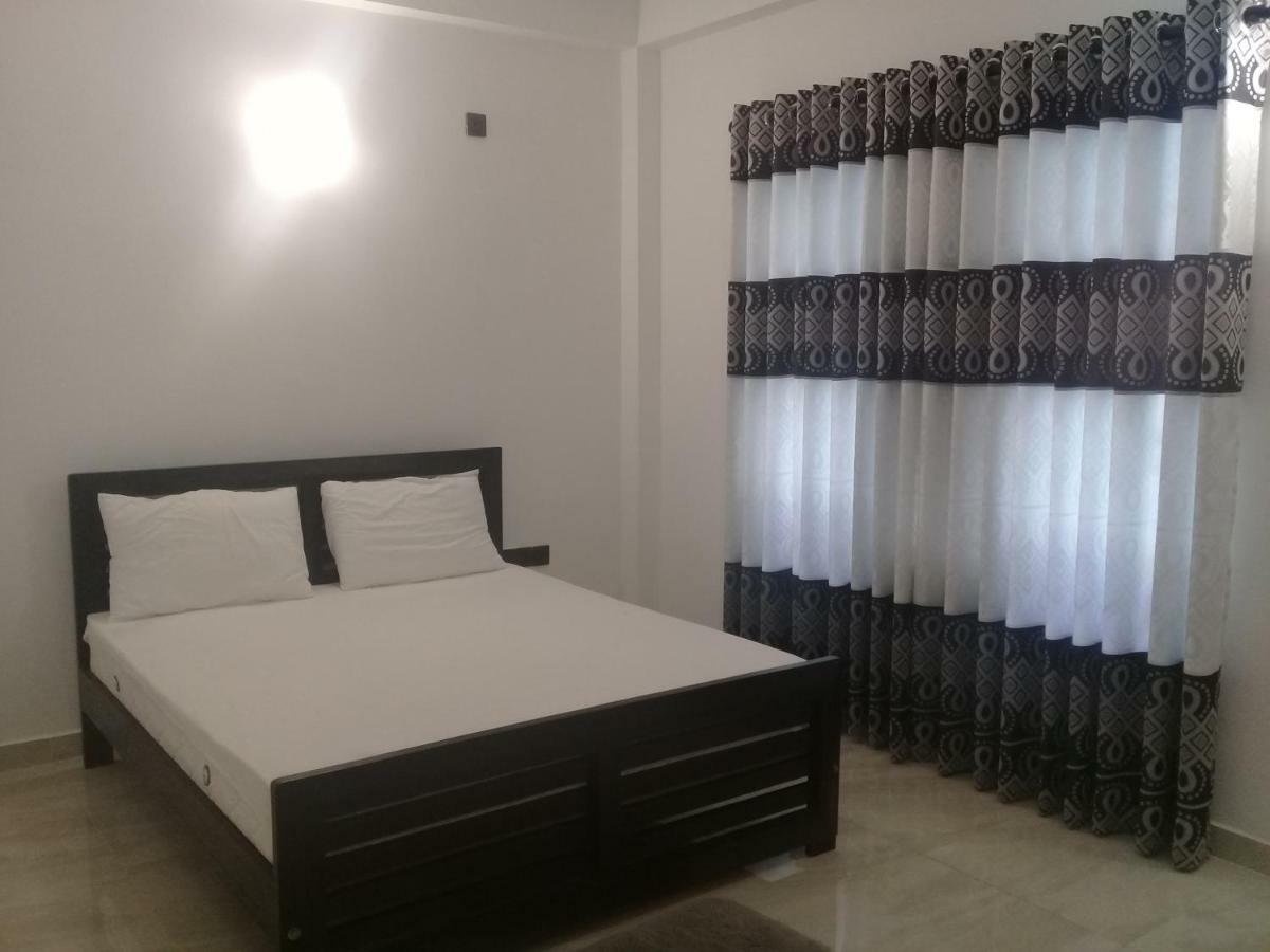 Hotel White House Ratnapura Luaran gambar
