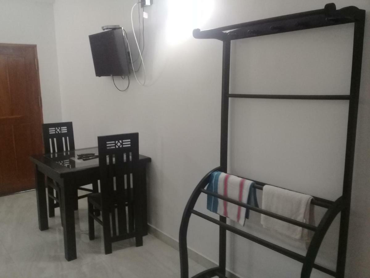 Hotel White House Ratnapura Luaran gambar